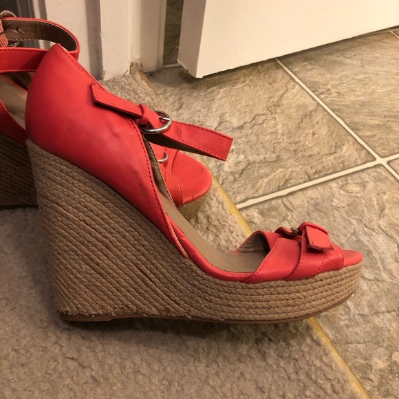 Closet purge !!! Shoes, tops, bottoms - Picture 2 of 6